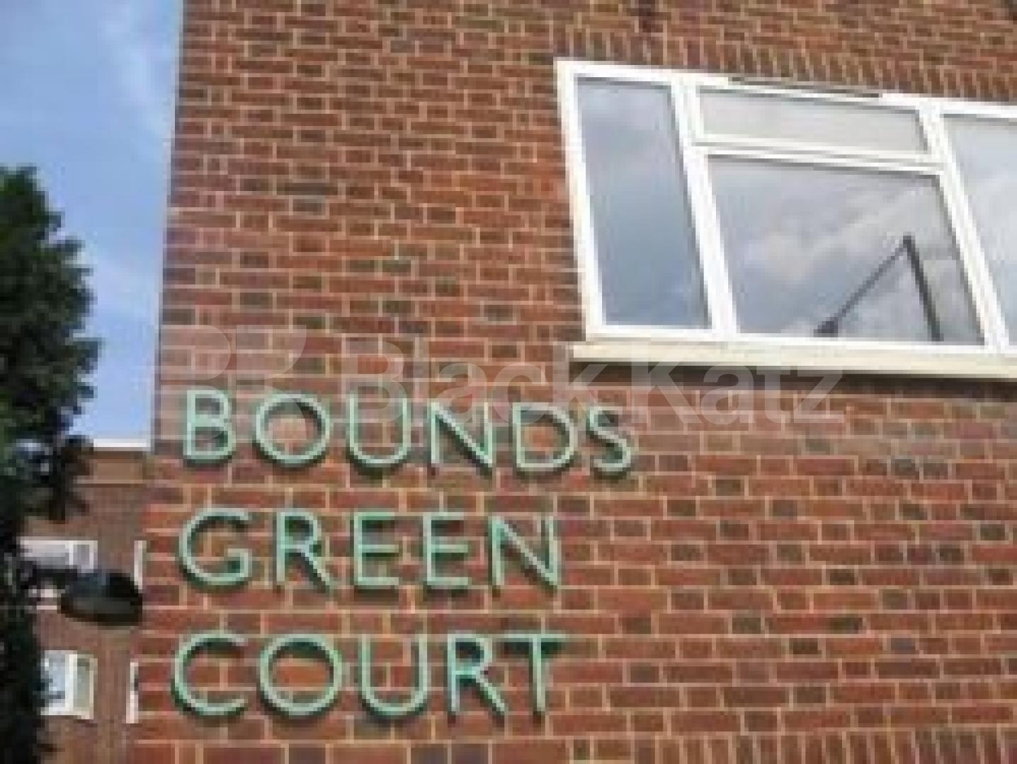 			NEW INSTRUTION, 3 Bedroom, 1 bath, 1 reception Flat			 Bounds Green Road, BOUNDS GREEN N11